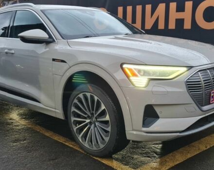 Белый Ауди Кватро, объемом двигателя 0 л и пробегом 189 тыс. км за 28664 $, фото 2 на Automoto.ua