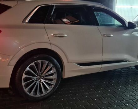 Белый Ауди Кватро, объемом двигателя 0 л и пробегом 189 тыс. км за 28664 $, фото 1 на Automoto.ua