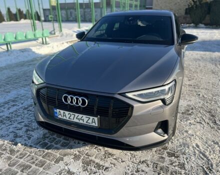 Сірий Ауді Quattro, об'ємом двигуна 0 л та пробігом 52 тис. км за 43500 $, фото 1 на Automoto.ua