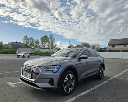 Серый Ауди Кватро, объемом двигателя 0 л и пробегом 144 тыс. км за 32800 $, фото 2 на Automoto.ua