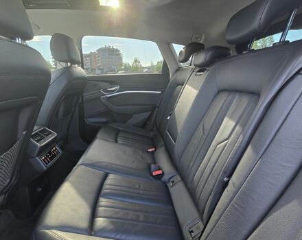 Серый Ауди Кватро, объемом двигателя 0 л и пробегом 144 тыс. км за 32800 $, фото 18 на Automoto.ua