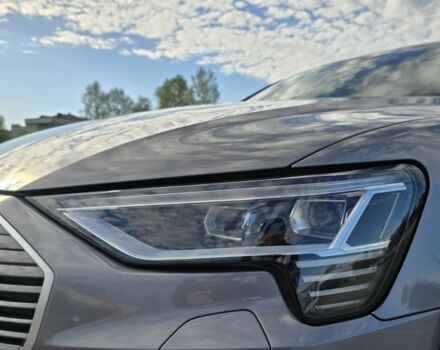 Серый Ауди Кватро, объемом двигателя 0 л и пробегом 144 тыс. км за 32800 $, фото 8 на Automoto.ua