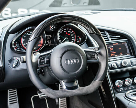 Білий Ауді R8, об'ємом двигуна 5.2 л та пробігом 38 тис. км за 63000 $, фото 32 на Automoto.ua