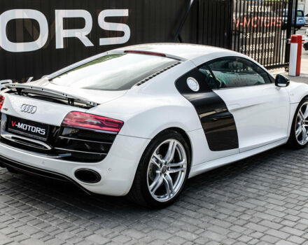 Білий Ауді R8, об'ємом двигуна 5.2 л та пробігом 38 тис. км за 63000 $, фото 57 на Automoto.ua
