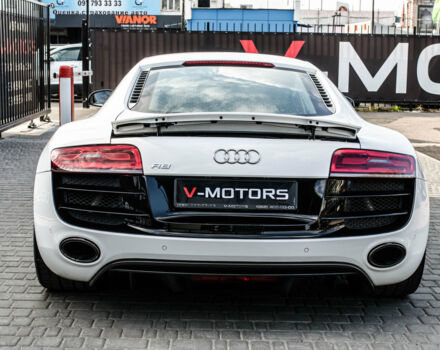 Білий Ауді R8, об'ємом двигуна 5.2 л та пробігом 38 тис. км за 63000 $, фото 11 на Automoto.ua