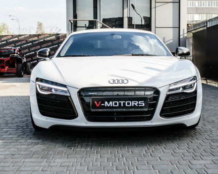 Білий Ауді R8, об'ємом двигуна 5.2 л та пробігом 38 тис. км за 63000 $, фото 4 на Automoto.ua