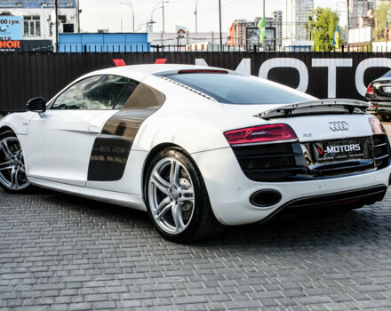 Білий Ауді R8, об'ємом двигуна 5.2 л та пробігом 38 тис. км за 63000 $, фото 13 на Automoto.ua