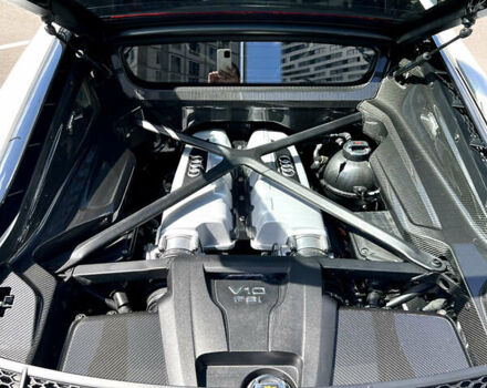 Белый Ауди Р8, объемом двигателя 5.2 л и пробегом 27 тыс. км за 134000 $, фото 57 на Automoto.ua