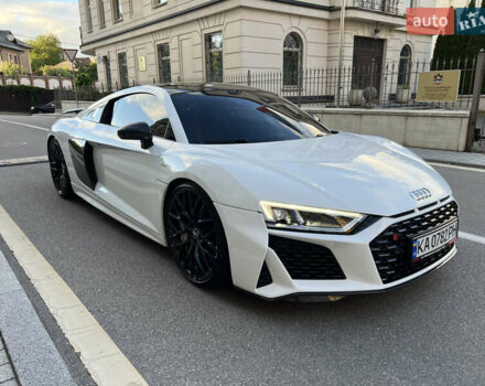 Білий Ауді R8, об'ємом двигуна 5.2 л та пробігом 60 тис. км за 165000 $, фото 8 на Automoto.ua