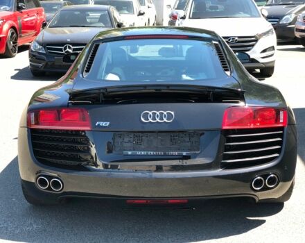 Чорний Ауді R8, об'ємом двигуна 42 л та пробігом 50 тис. км за 39500 $, фото 4 на Automoto.ua