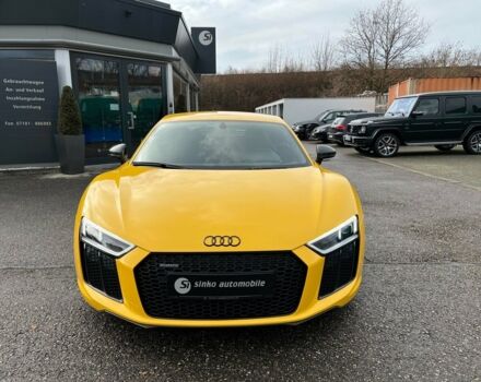 Желтый Ауди Р8, объемом двигателя 5.2 л и пробегом 34 тыс. км за 173000 $, фото 5 на Automoto.ua