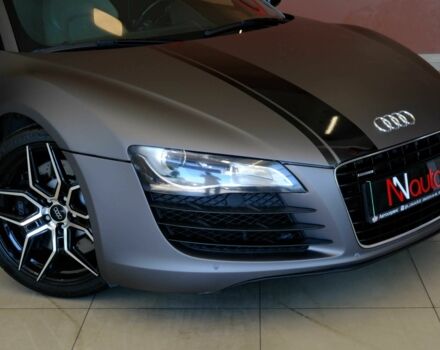 Сірий Ауді R8, об'ємом двигуна 4.2 л та пробігом 101 тис. км за 38995 $, фото 2 на Automoto.ua