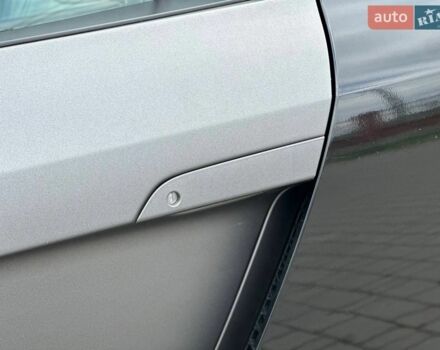 Сірий Ауді R8, об'ємом двигуна 4.2 л та пробігом 102 тис. км за 37990 $, фото 14 на Automoto.ua
