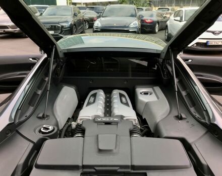 Сірий Ауді R8, об'ємом двигуна 5.2 л та пробігом 13 тис. км за 94900 $, фото 46 на Automoto.ua