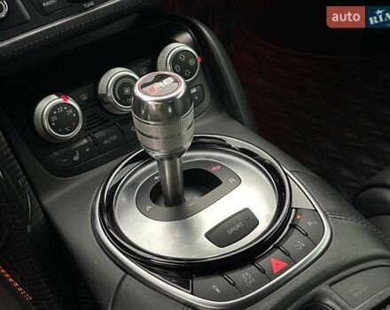 Сірий Ауді R8, об'ємом двигуна 5.2 л та пробігом 29 тис. км за 89000 $, фото 44 на Automoto.ua