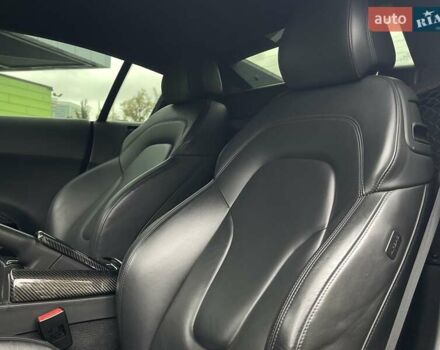 Сірий Ауді R8, об'ємом двигуна 5.2 л та пробігом 29 тис. км за 89000 $, фото 26 на Automoto.ua