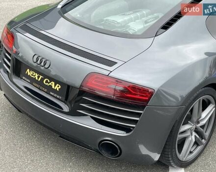 Сірий Ауді R8, об'ємом двигуна 5.2 л та пробігом 29 тис. км за 89000 $, фото 9 на Automoto.ua