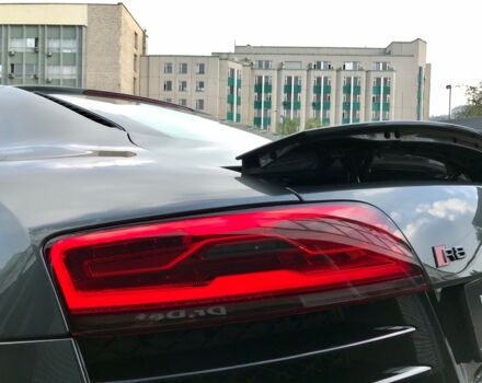 Сірий Ауді R8, об'ємом двигуна 5.2 л та пробігом 13 тис. км за 94900 $, фото 33 на Automoto.ua