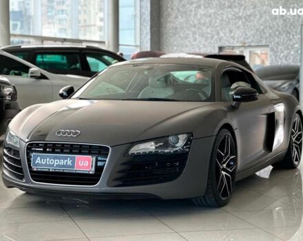 Сірий Ауді R8, об'ємом двигуна 4.2 л та пробігом 102 тис. км за 43990 $, фото 1 на Automoto.ua