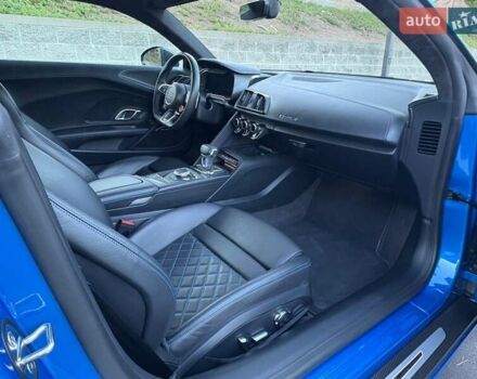 Синий Ауди Р8, объемом двигателя 5.2 л и пробегом 14 тыс. км за 144000 $, фото 13 на Automoto.ua