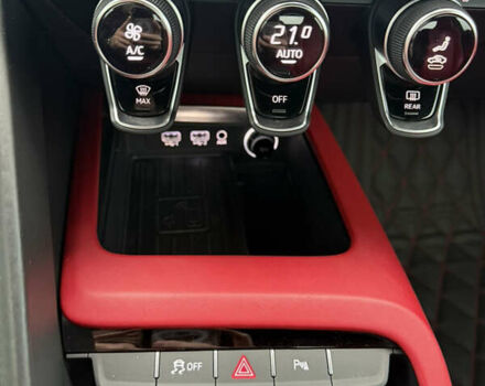 Синий Ауди Р8, объемом двигателя 5.2 л и пробегом 43 тыс. км за 238888 $, фото 24 на Automoto.ua