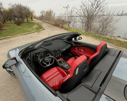 Синий Ауди Р8, объемом двигателя 5.2 л и пробегом 43 тыс. км за 238888 $, фото 10 на Automoto.ua