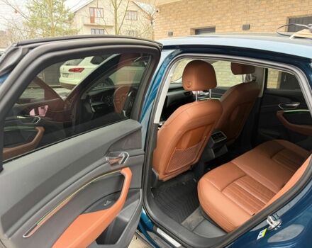 Синий Ауди Р8, объемом двигателя 0 л и пробегом 92 тыс. км за 35900 $, фото 5 на Automoto.ua