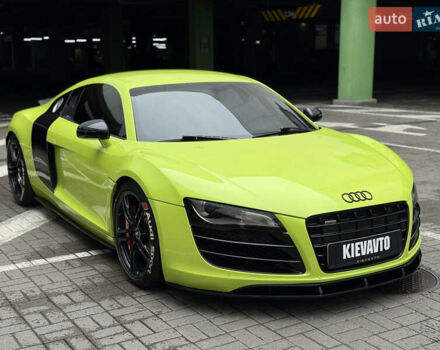 Зелений Ауді R8, об'ємом двигуна 4.2 л та пробігом 100 тис. км за 36000 $, фото 2 на Automoto.ua
