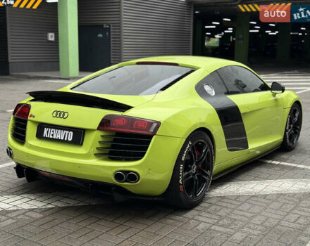 Зелений Ауді R8, об'ємом двигуна 4.2 л та пробігом 100 тис. км за 36000 $, фото 3 на Automoto.ua