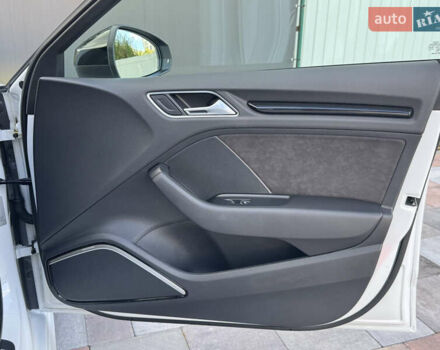 Ауди РС3 2016 в Киеве на Automoto.ua Белый Ауди РС3, объемом двигателя 2.48 л и пробегом 65 тыс. км за 33500 $, фото 18 на Automoto.ua