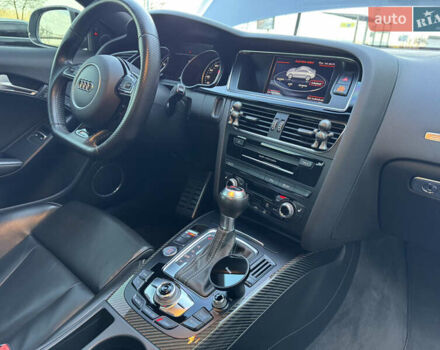 Сірий Ауді РС5, об'ємом двигуна 4.16 л та пробігом 67 тис. км за 34950 $, фото 8 на Automoto.ua