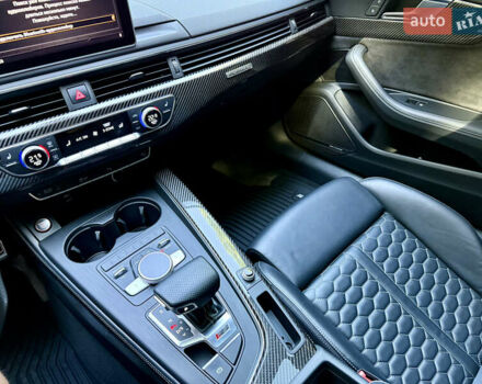 Сірий Ауді РС5, об'ємом двигуна 2.89 л та пробігом 58 тис. км за 59500 $, фото 17 на Automoto.ua