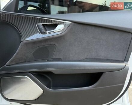 Білий Ауді РС7, об'ємом двигуна 3.99 л та пробігом 111 тис. км за 53500 $, фото 34 на Automoto.ua