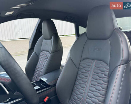 Сірий Ауді РС7, об'ємом двигуна 4 л та пробігом 25 тис. км за 115000 $, фото 43 на Automoto.ua