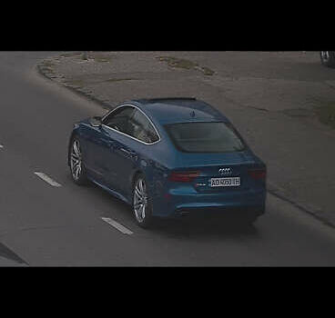 Синій Ауді РС7, об'ємом двигуна 3.99 л та пробігом 132 тис. км за 43999 $, фото 40 на Automoto.ua