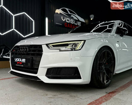 Белый Ауди С4, объемом двигателя 3 л и пробегом 110 тыс. км за 26500 $, фото 4 на Automoto.ua