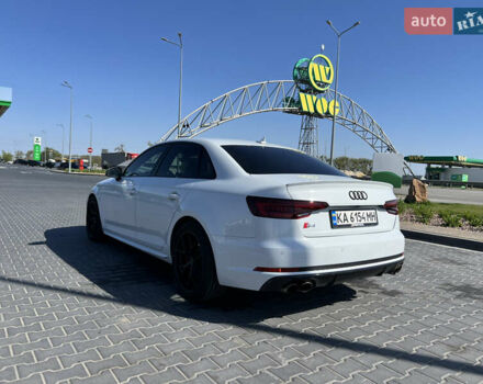 Білий Ауді S4, об'ємом двигуна 3 л та пробігом 106 тис. км за 29000 $, фото 5 на Automoto.ua