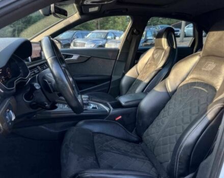 Белый Ауди С4, объемом двигателя 3 л и пробегом 50 тыс. км за 17000 $, фото 9 на Automoto.ua