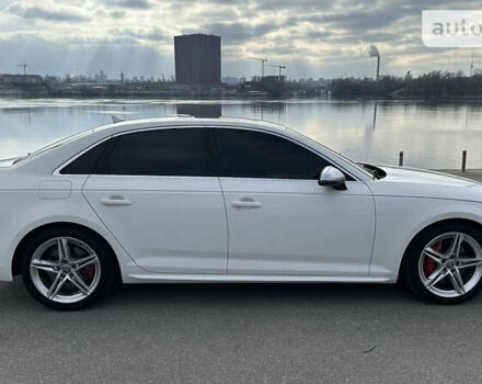 Білий Ауді S4, об'ємом двигуна 3 л та пробігом 94 тис. км за 35500 $, фото 7 на Automoto.ua