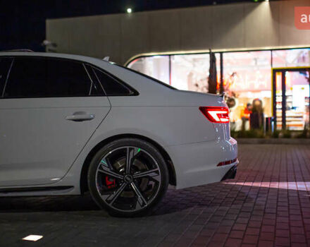 Белый Ауди С4, объемом двигателя 3 л и пробегом 75 тыс. км за 28900 $, фото 8 на Automoto.ua