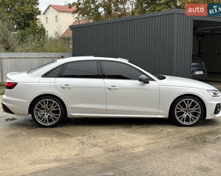 Белый Ауди С4, объемом двигателя 3 л и пробегом 27 тыс. км за 35000 $, фото 5 на Automoto.ua