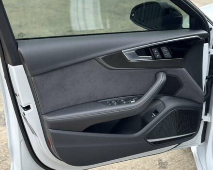 Белый Ауди С4, объемом двигателя 3 л и пробегом 27 тыс. км за 35000 $, фото 16 на Automoto.ua