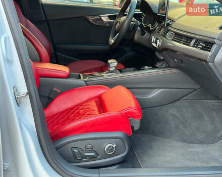 Белый Ауди С4, объемом двигателя 3 л и пробегом 11 тыс. км за 35990 $, фото 24 на Automoto.ua