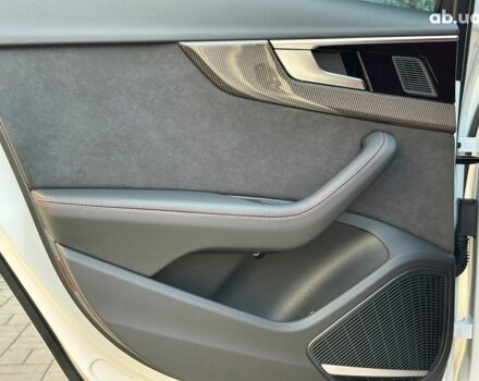 Белый Ауди С4, объемом двигателя 3 л и пробегом 11 тыс. км за 35990 $, фото 17 на Automoto.ua