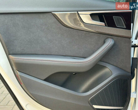 Белый Ауди С4, объемом двигателя 3 л и пробегом 11 тыс. км за 35990 $, фото 17 на Automoto.ua