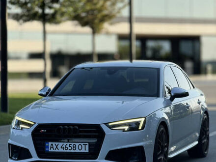 Ауди С4 2016 в Днепре (Днепропетровске) на Automoto.ua Белый Ауди С4, объемом двигателя 3 л и пробегом 150 тыс. км за 22999 $, фото 1 на Automoto.ua