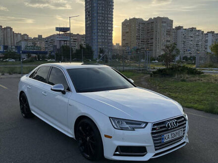 Білий Ауді S4, об'ємом двигуна 3 л та пробігом 144 тис. км за 35000 $, фото 1 на Automoto.ua