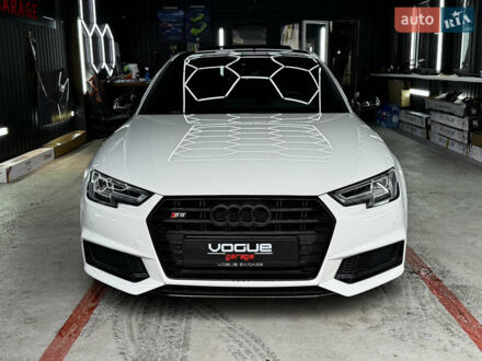 Белый Ауди С4, объемом двигателя 3 л и пробегом 110 тыс. км за 26500 $, фото 1 на Automoto.ua