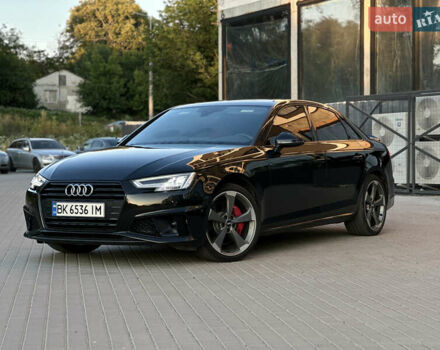 Чорний Ауді С4, об'ємом двигуна 3 л та пробігом 66 тис. км за 23999 $, фото 2 на Automoto.ua