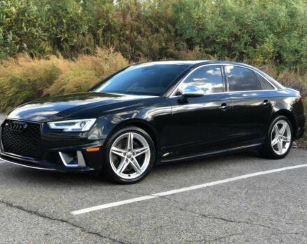 Черный Ауди С4, объемом двигателя 3 л и пробегом 32 тыс. км за 10000 $, фото 2 на Automoto.ua